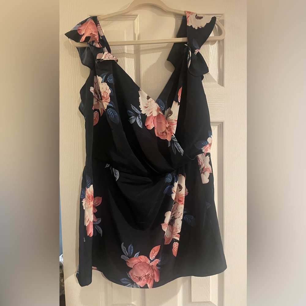 Blouse Curve Plus Size City Chic Navy Top Floral plus size evening work  NWT 18